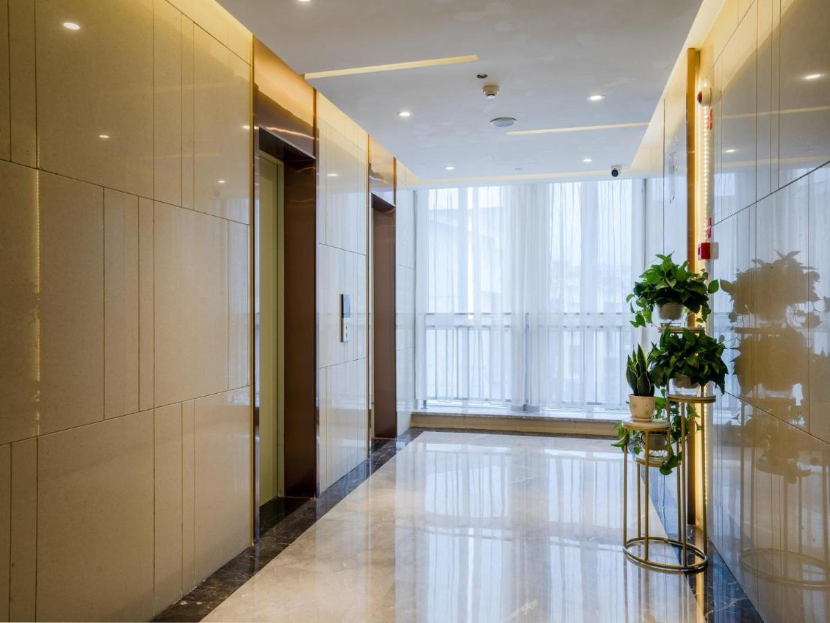 Lavande Hotel Luzhou Wanda Plaza Southwest Commercial City Zewnętrze zdjęcie