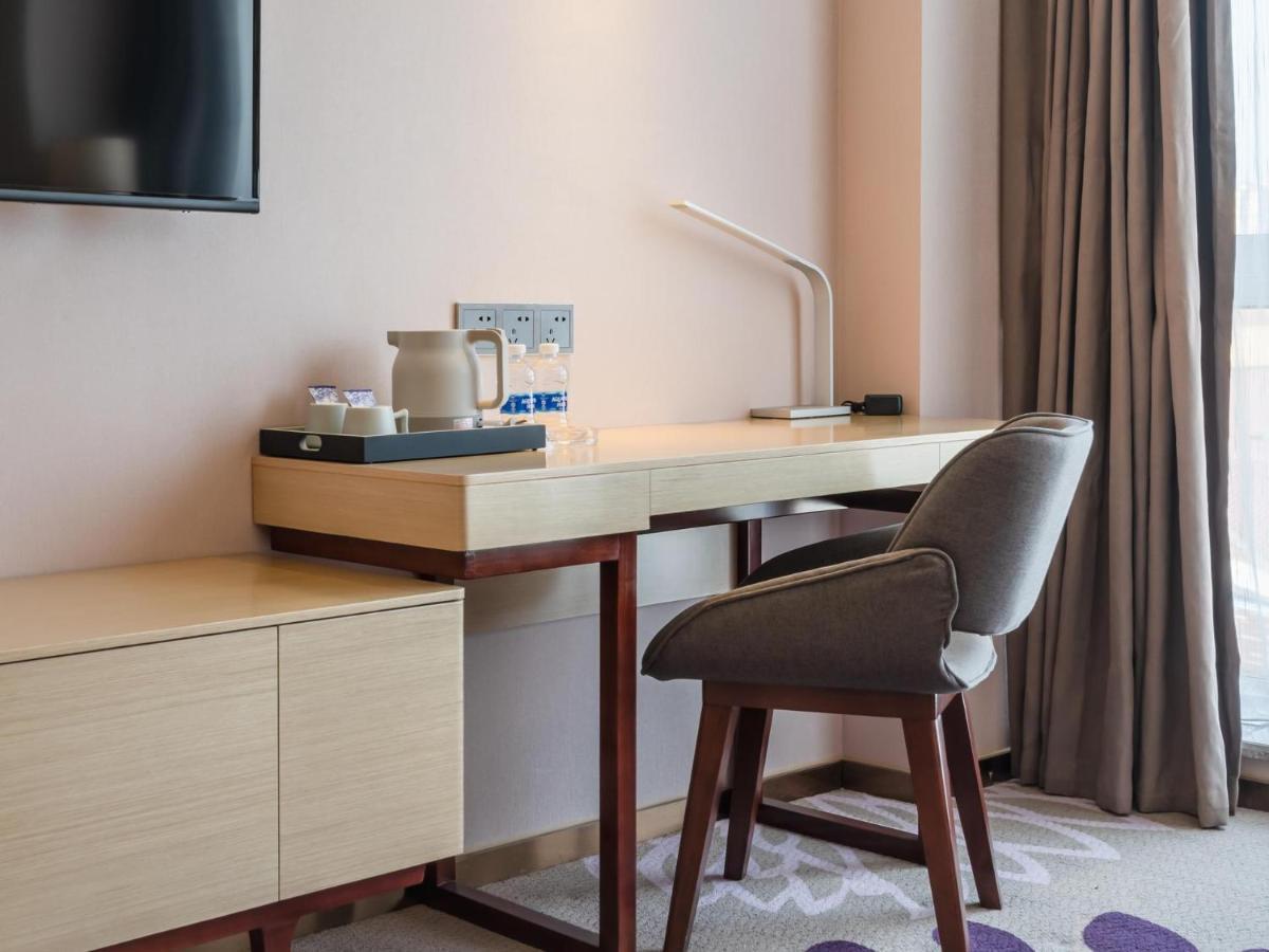 Lavande Hotel Luzhou Wanda Plaza Southwest Commercial City Zewnętrze zdjęcie