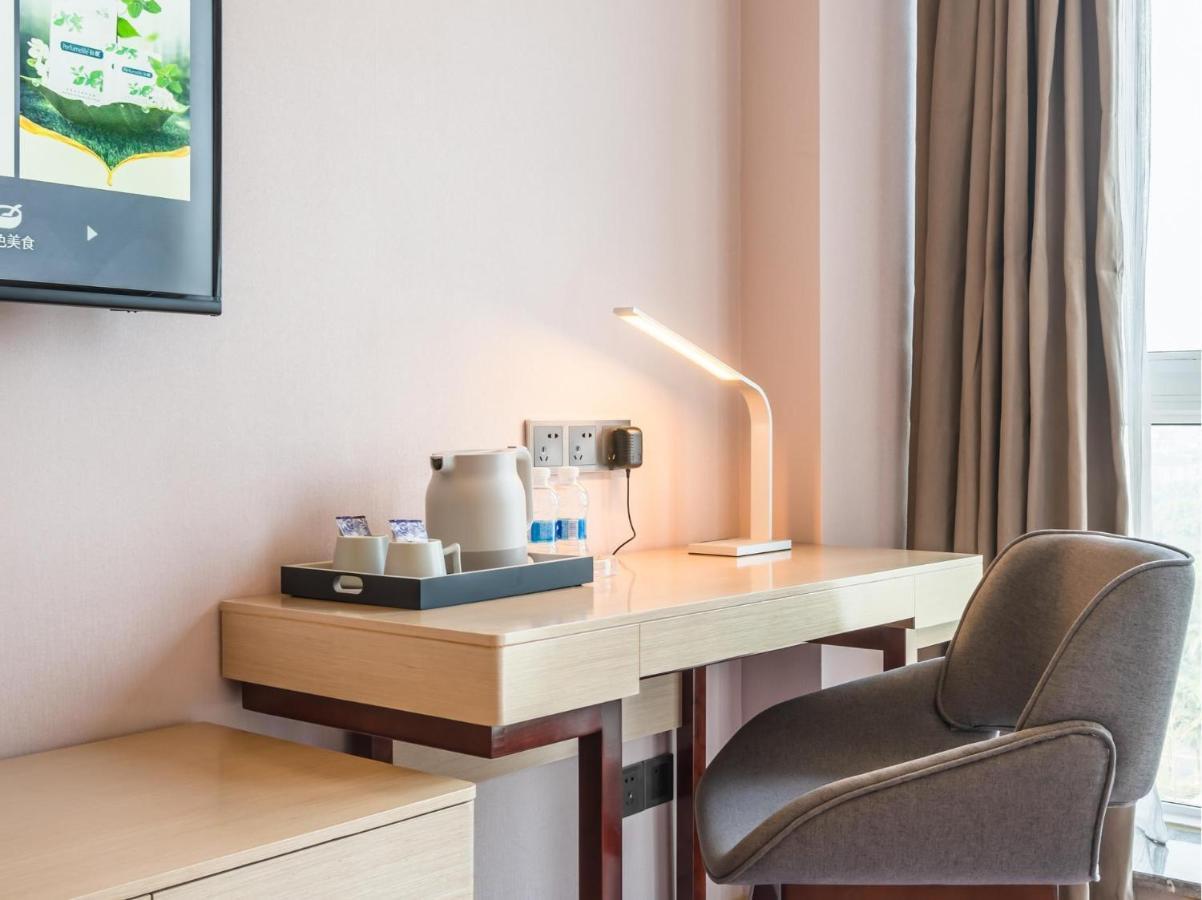 Lavande Hotel Luzhou Wanda Plaza Southwest Commercial City Zewnętrze zdjęcie