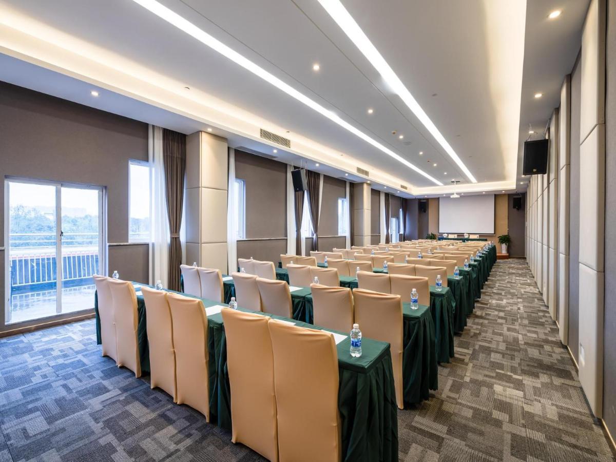 Lavande Hotel Luzhou Wanda Plaza Southwest Commercial City Zewnętrze zdjęcie